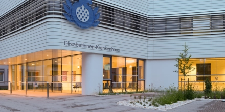 Der neue Haupteingang in das Spital Elisabethinen Klagenfurt.